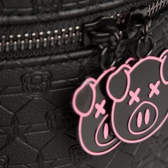 SOLD OUT ‼️ Jeffree x Shane Dawson Makeup Bag - Picture 3 of 3